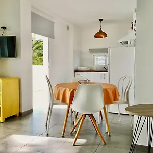 https://the-blue-corner-apartments.in-canary-islands.com